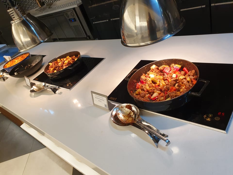 Gastro Jacaranda Luxury Resort