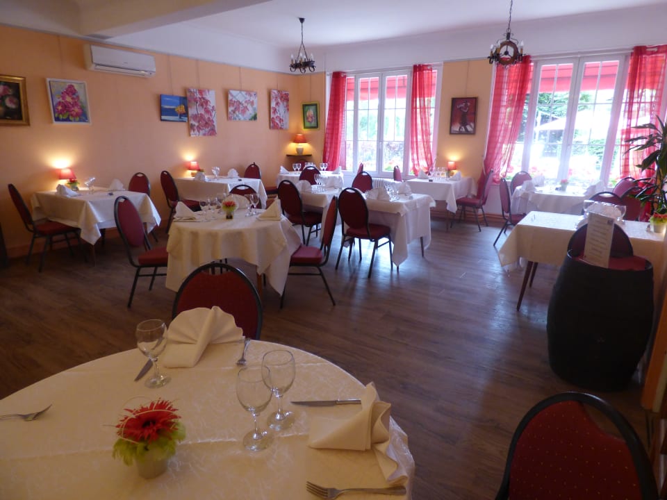 Gastro Logis Hotel Le Chalet De La Foret