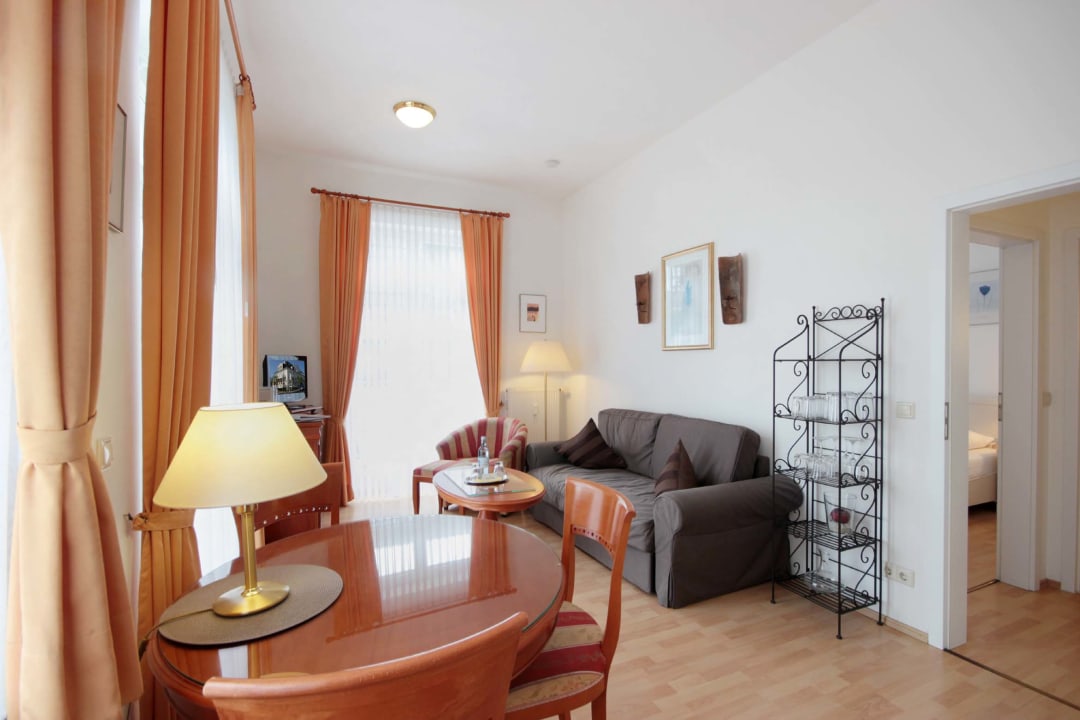 Zimmer Rujana Ferienwohnungen - Altes Postamt