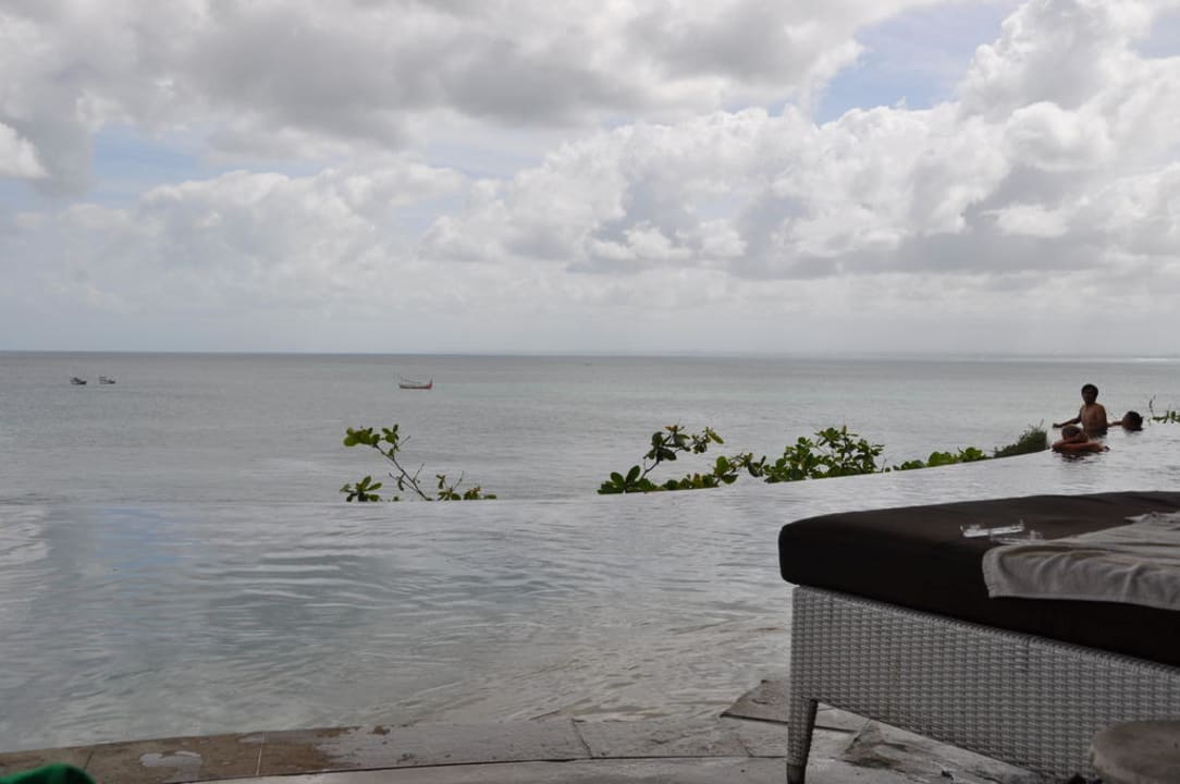 Ocean-View-Pool AYANA Resort Bali
