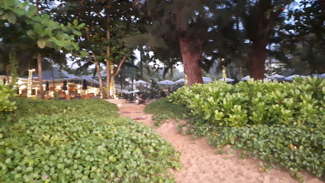 Strand X10 Khaolak Resort