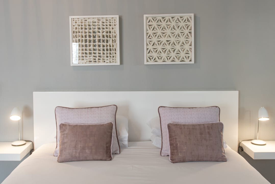 Zimmer Ballinderry, The Robertson Guest House