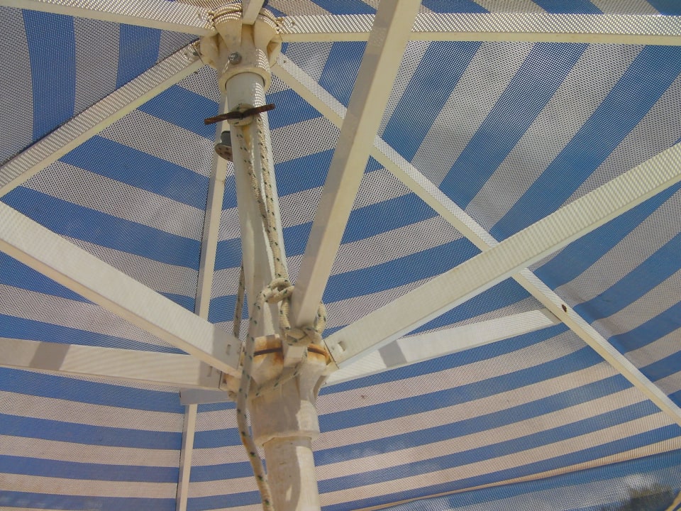 Rostige Sonnenschirme Chrispy Waterpark Resort