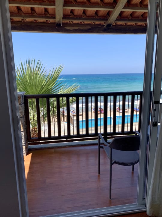 Zimmer Alexander Beach Hotel & Village Resort