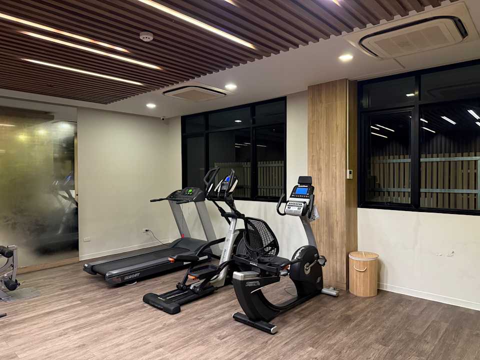 Sport & Freizeit Metropolis Suites Bangkok, Tapestry Collection by Hilton