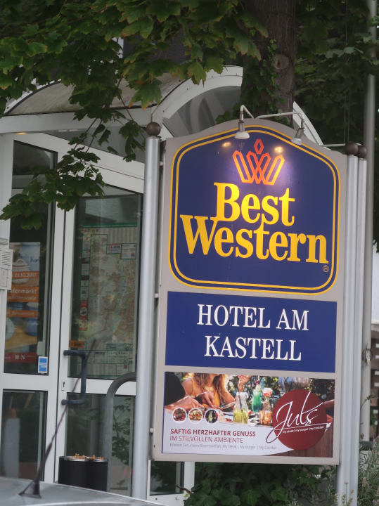 Eingangsschild PLAZA INN Heilbronn