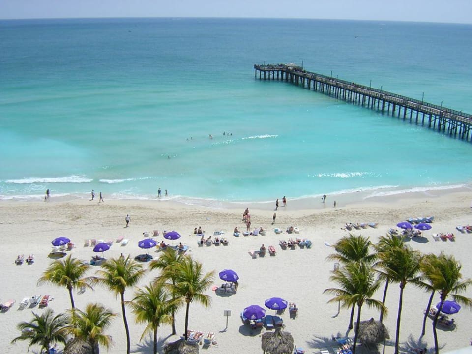 Blick vom Balkon auf das Meer Hotel Newport Beachside Resort