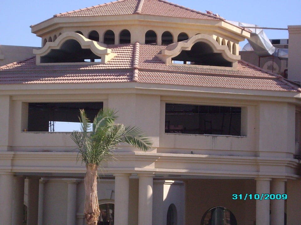 Bauarbeiten überm Restaurant Rixos Sharm El Sheikh Adults Only 18 +