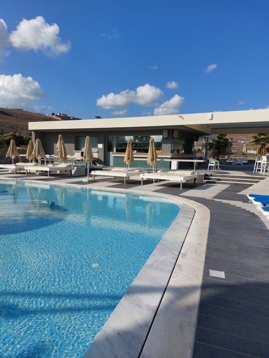 Pool Arina Beach Resort