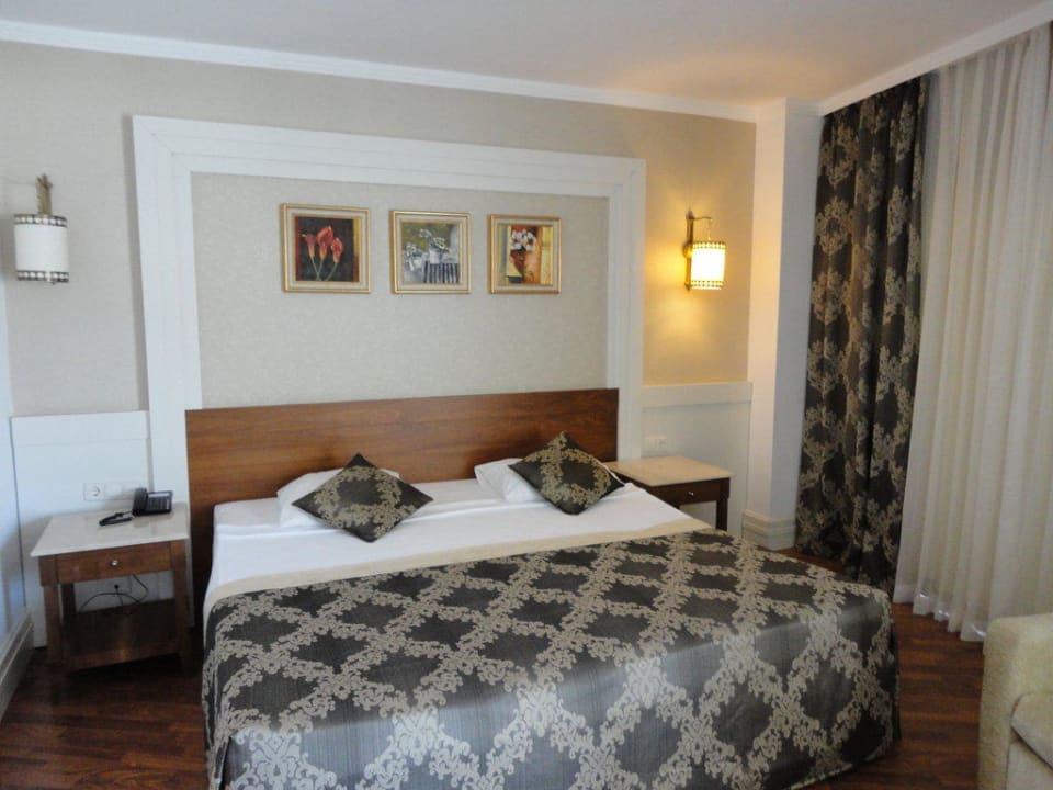 Alba Queen Alba Queen Hotel