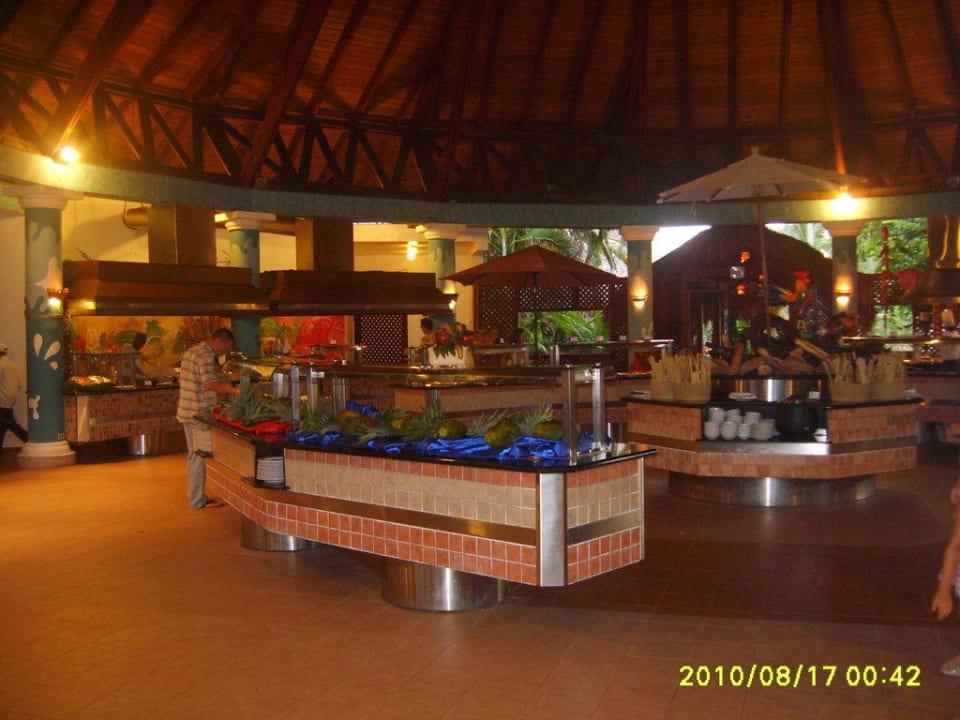 Büffet VIK Hotel Cayena Beach Club