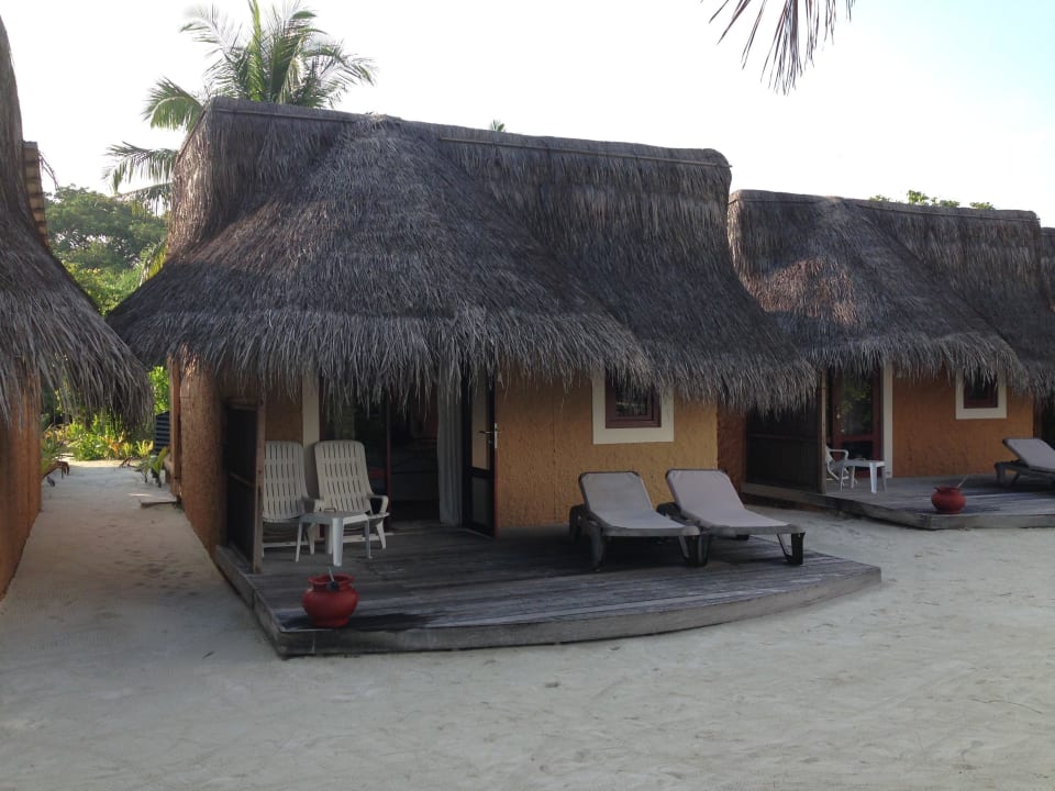 Unser Bungalow 466 - Ausblick auf die Wasservillen Kuredu Island Resort & Spa