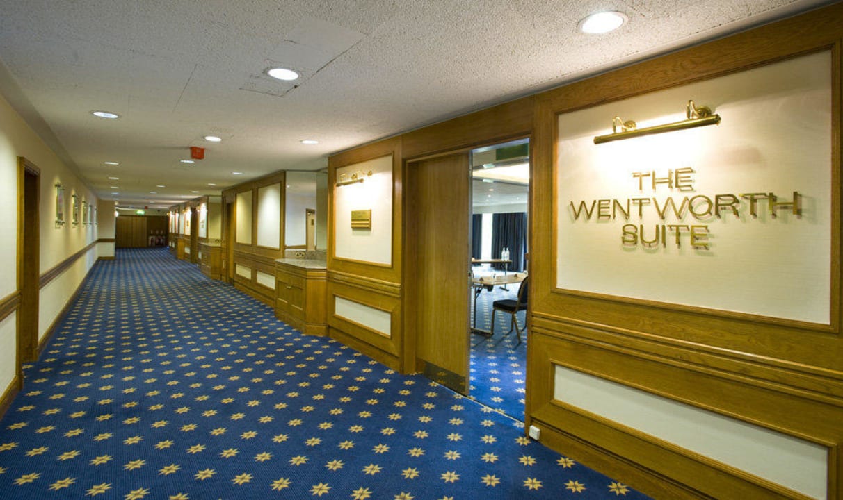 Meeting Facility Breakout Area Hotel Holiday Inn London Wembley