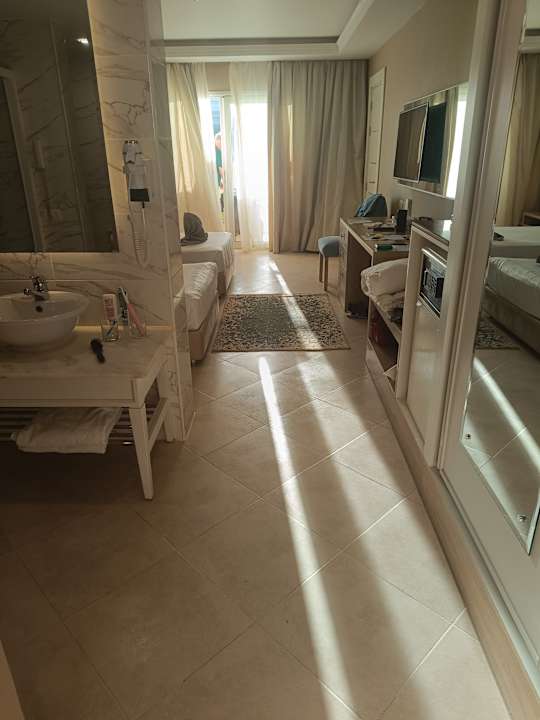 Zimmer Titanic Royal