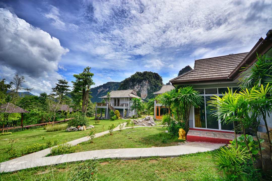 Gartenanlage Khao Sok Royal Cliff Resort & Spa