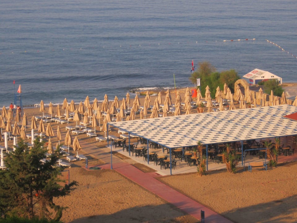 Von unserem Zimmer auf den Strand Hotel Royal Garden Beach