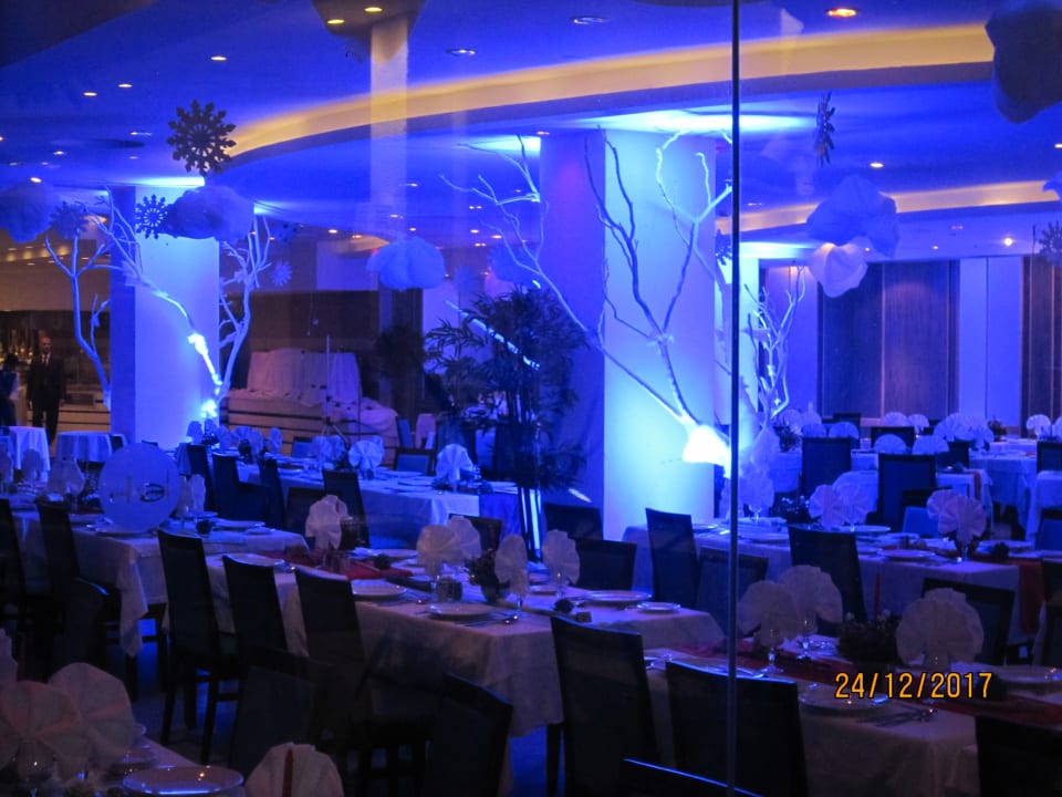 Hl. Abend und auch an Silvester tolle Deko generell Hotel Bel Azur Thalasso & Bungalows