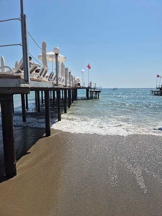 Strand Dizalya Palm Garden