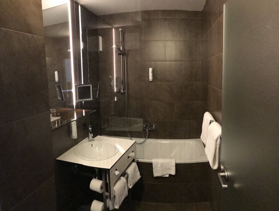 Zimmer Four Points Flex by Sheraton Vienna Hauptbahnhof