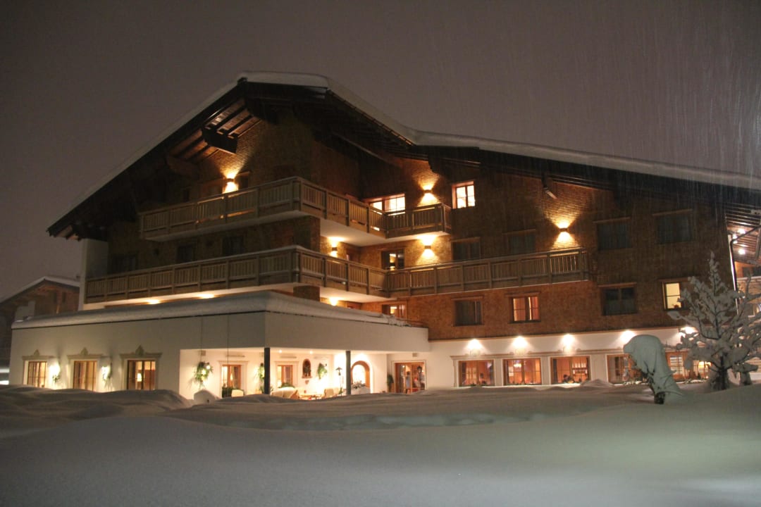 Bei Nacht Hotel Aurora