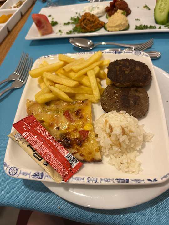 Gastro Narcia Resort Side