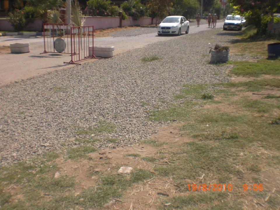 Weg zum Strand Akbulut Hotel & Spa