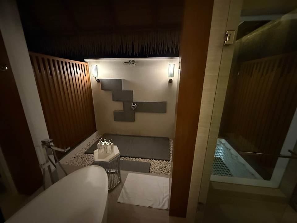 Zimmer Pullman Maldives Maamutaa - All-Inclusive Resort - 50% off Domestic Transfers