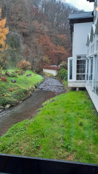Außenansicht Hotel Zugbrücke Grenzau
