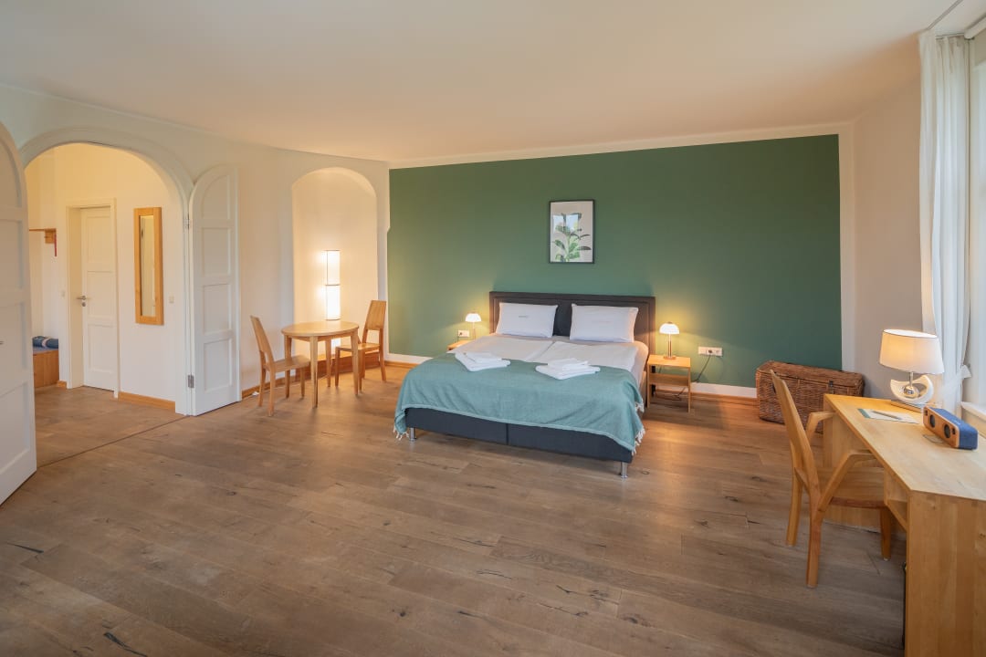 Zimmer ahead burghotel