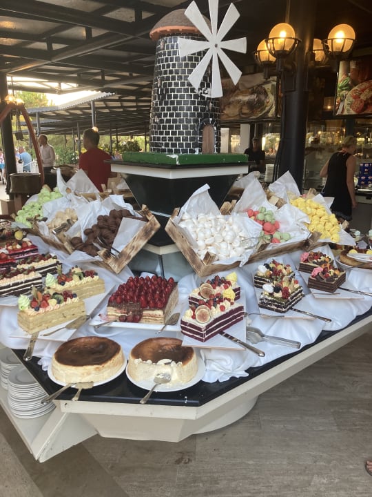 Gastro Sunrise Resort Hotel