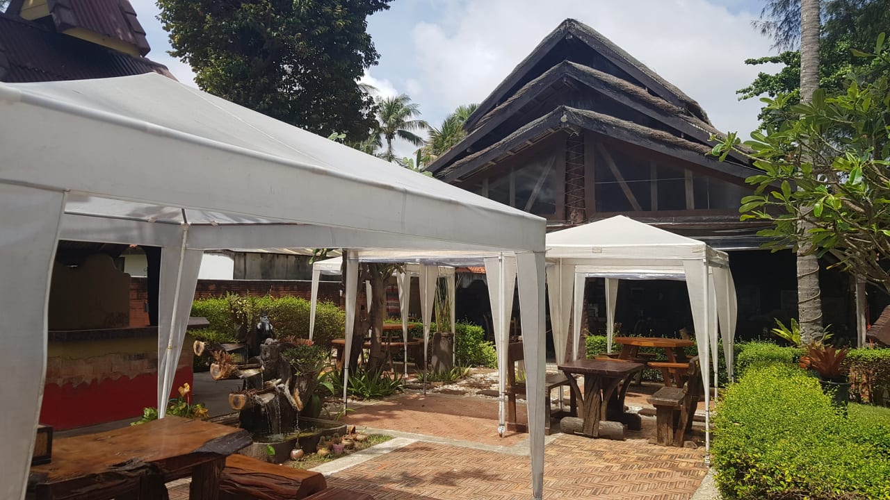 Gastro Hotel Lanta Castaway Resort