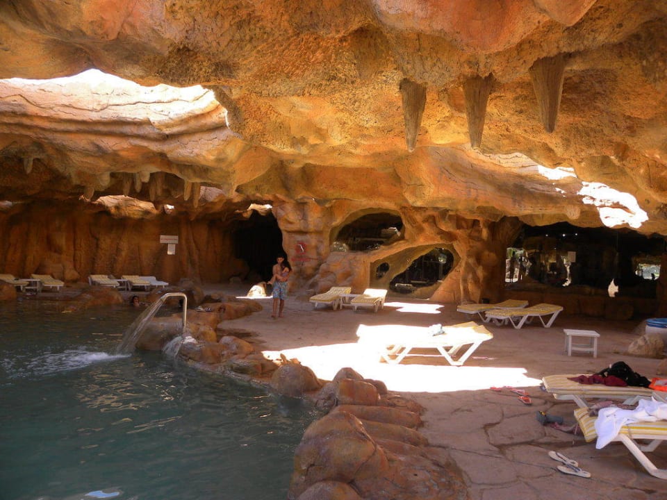 Die Grotte Parrotel Beach Resort