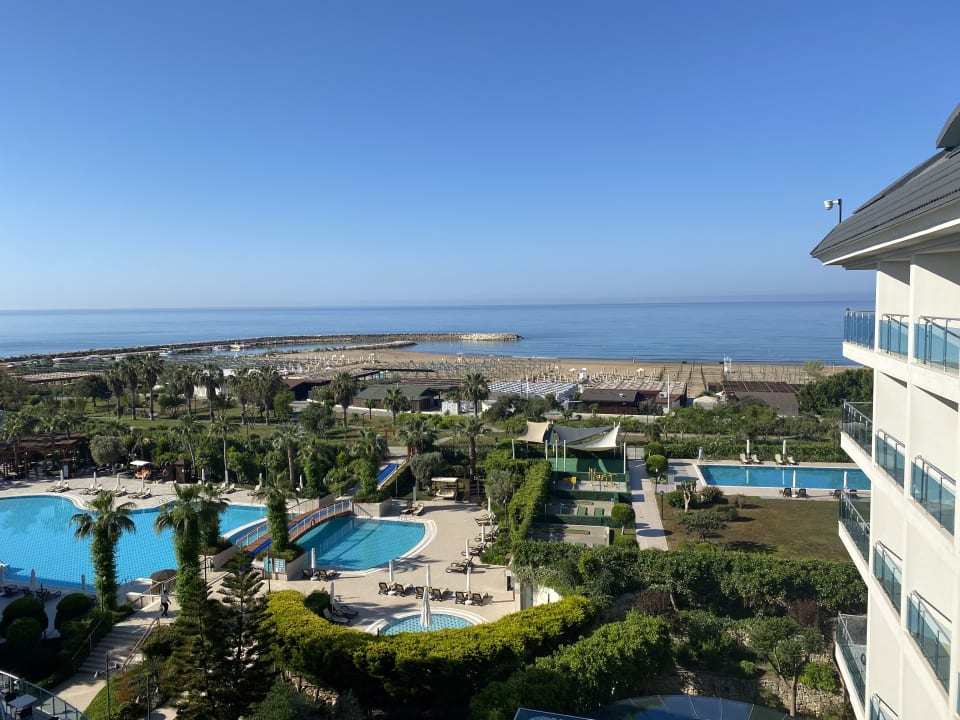 Ausblick Commodore Elite Suites & Spa - Adults only