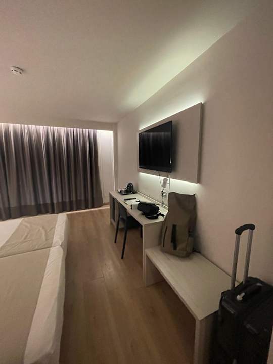 Zimmer Port Hotel Alicante City & Beach