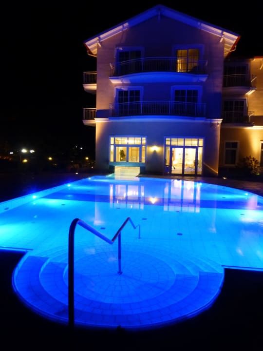 Außenpool A-ROSA Ostseehotel Kühlungsborn