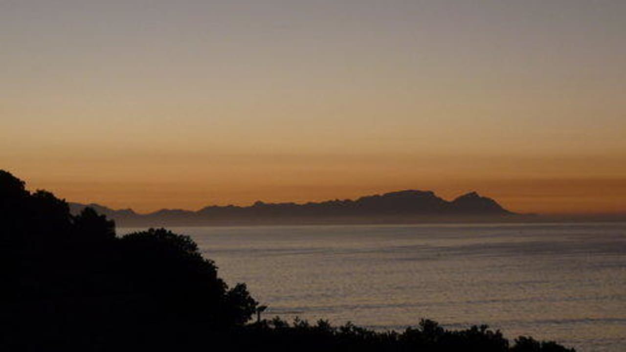 Tafelberg Guest House Berg en Zee