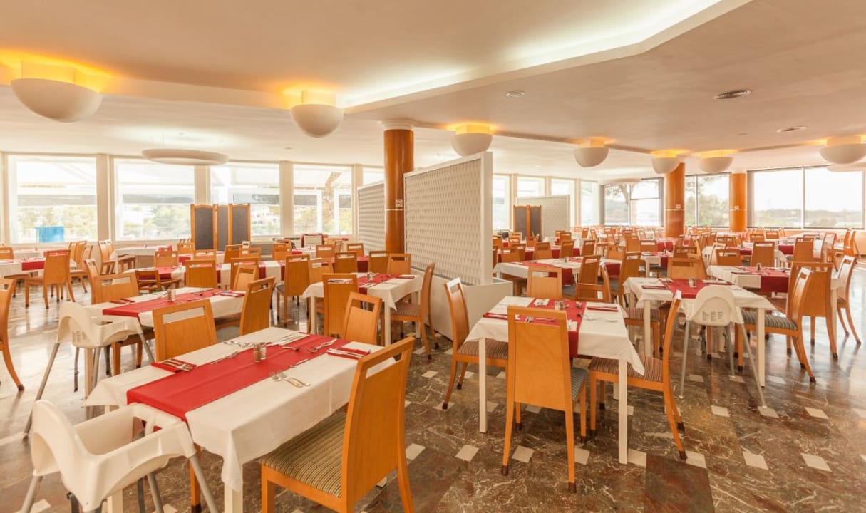 Restaurant Sirenis Seaview Country Club