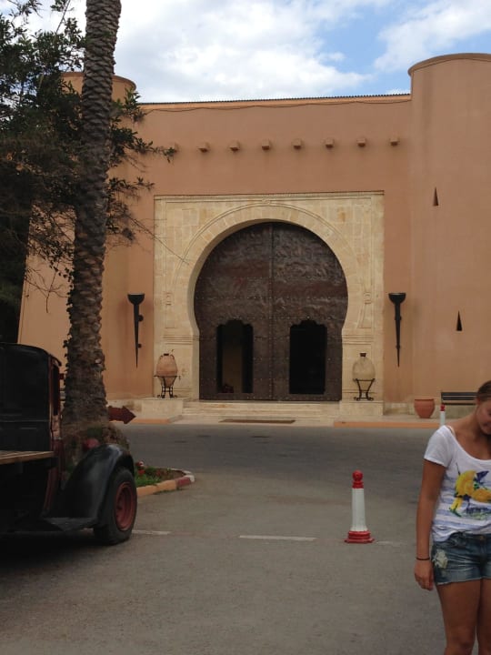 Hoteleingang El Ksar Resort & Thalasso