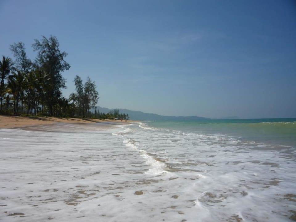 Strandspaziergang Khaolak Orchid Beach Resort