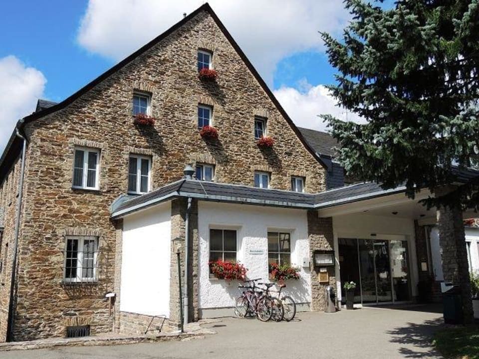 Zimmer im linken Flügel Sonnenhotel Hoher Hahn