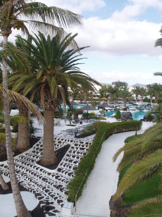Blick auf den Pool Paradisus by Meliá Salinas Lanzarote