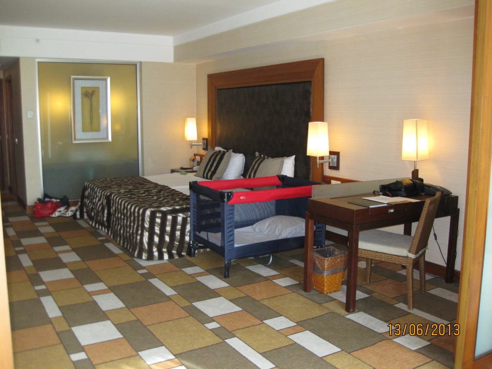 Стандартный просторный номер Rixos Sungate