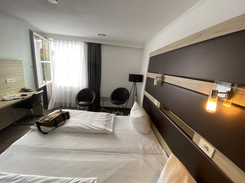 Zimmer Roomingtons Hotel Kaiserhof