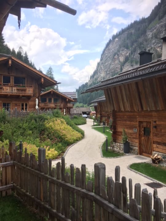 Außenansicht Chaletdorf Auszeit