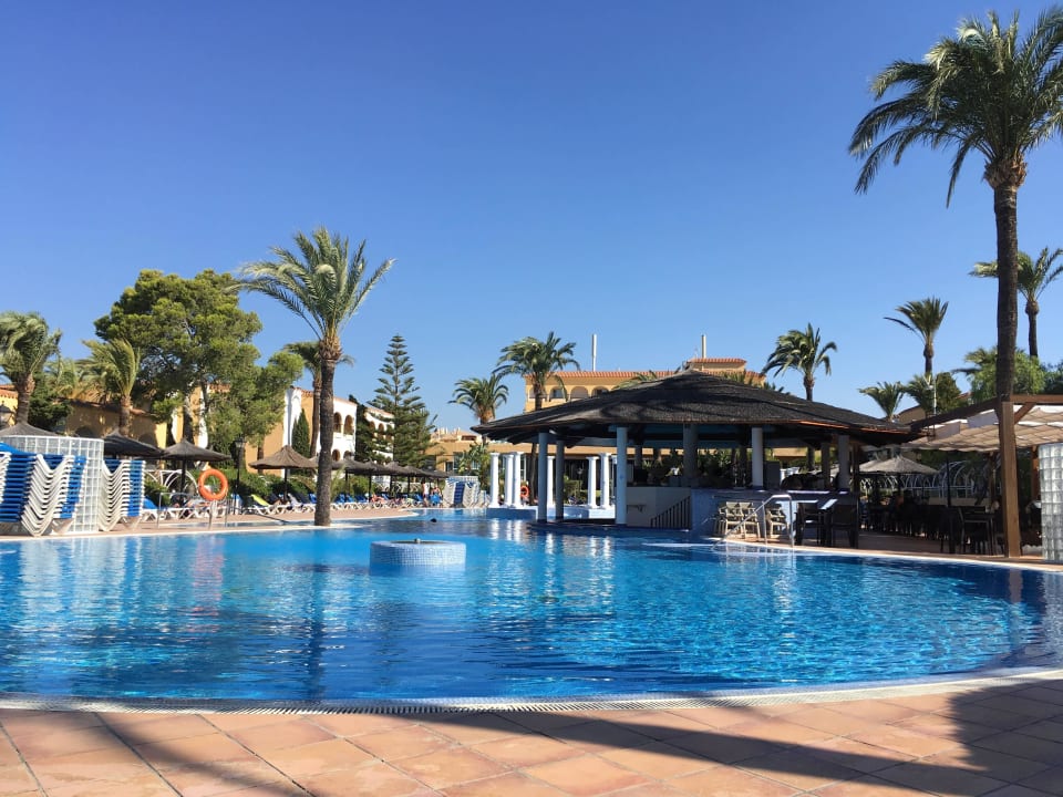 Typischer Poolblick Meliá Zahara Resort & Villas