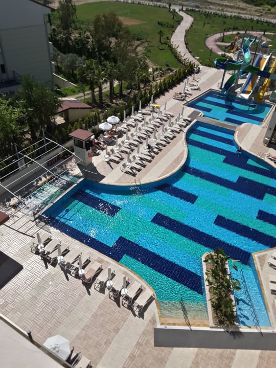 Pool Glamour Resort & Spa