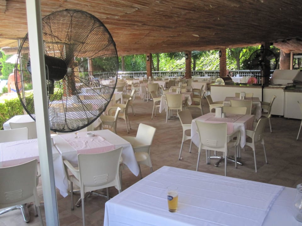 Poolbar Can Garden Beach