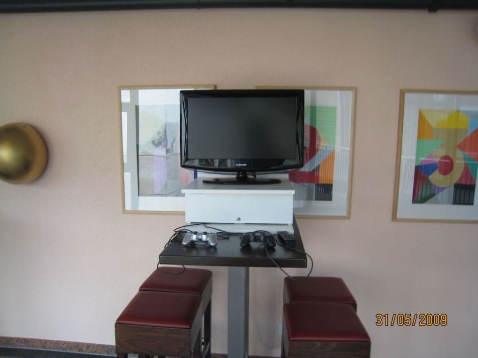 Eine Playstation für Kiddies Best Western Plus Konrad Zuse Hotel