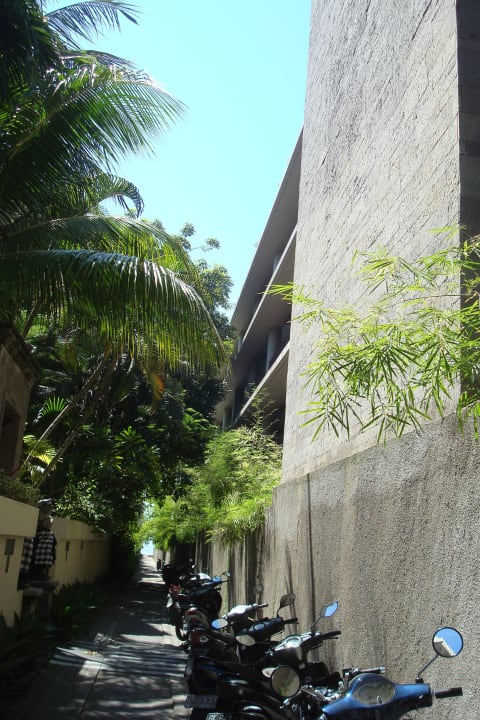 Betonbunker  Maya Sanur Resort & Spa