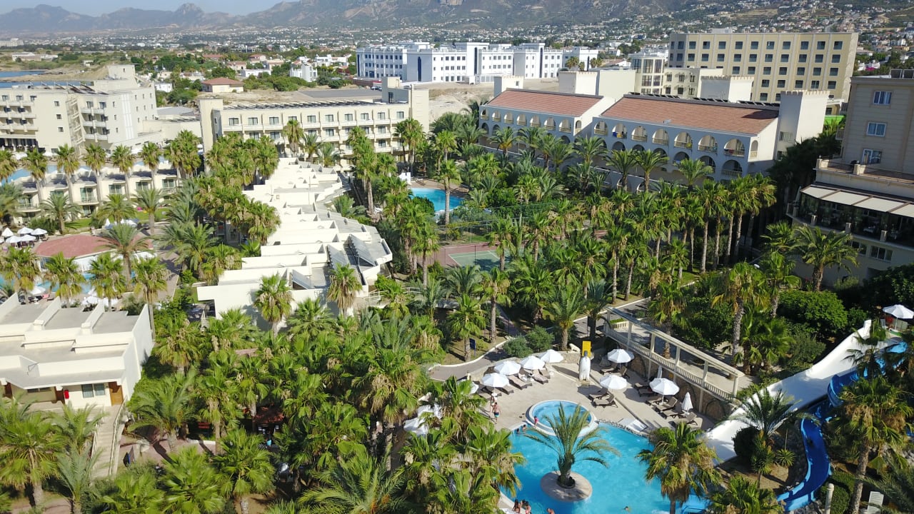 Pool Oscar Resort Hotel